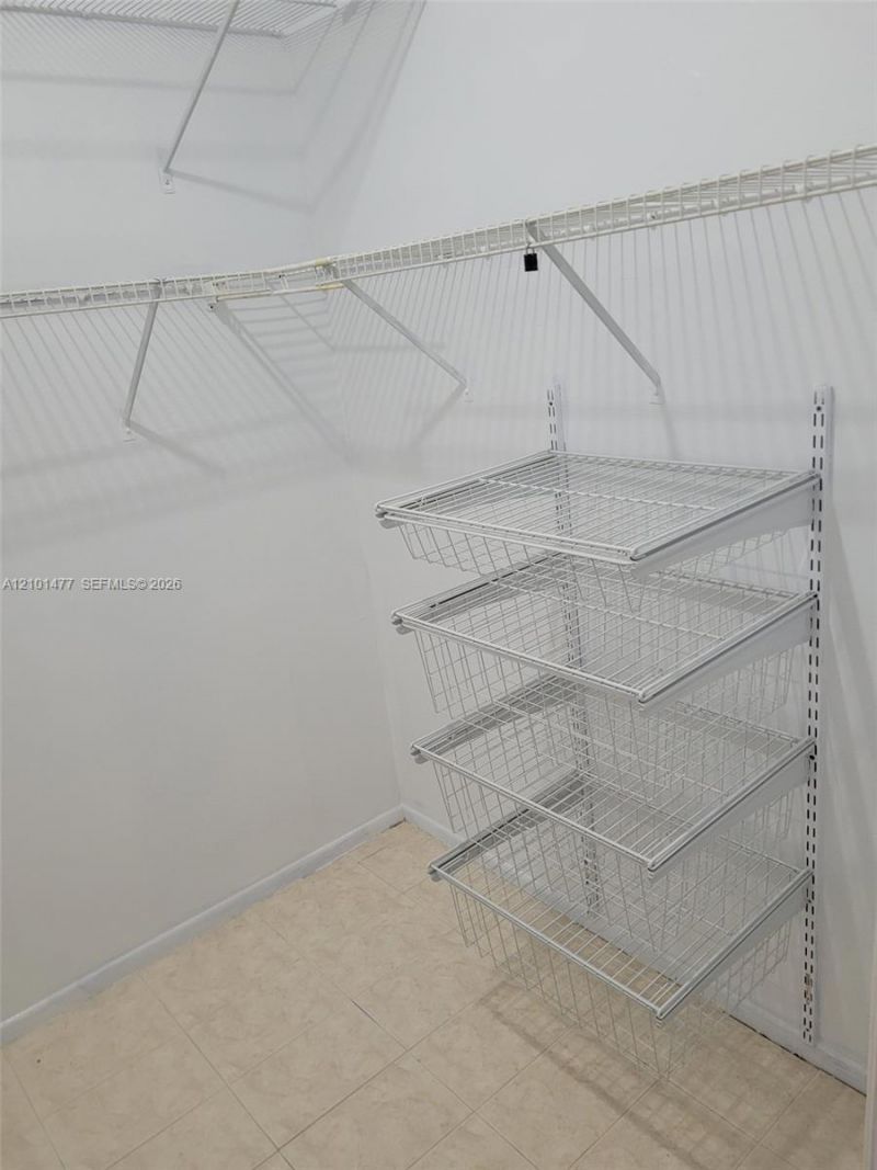 2500 NE 135th St, Unit C502, North Miami, FL 33181 Photo