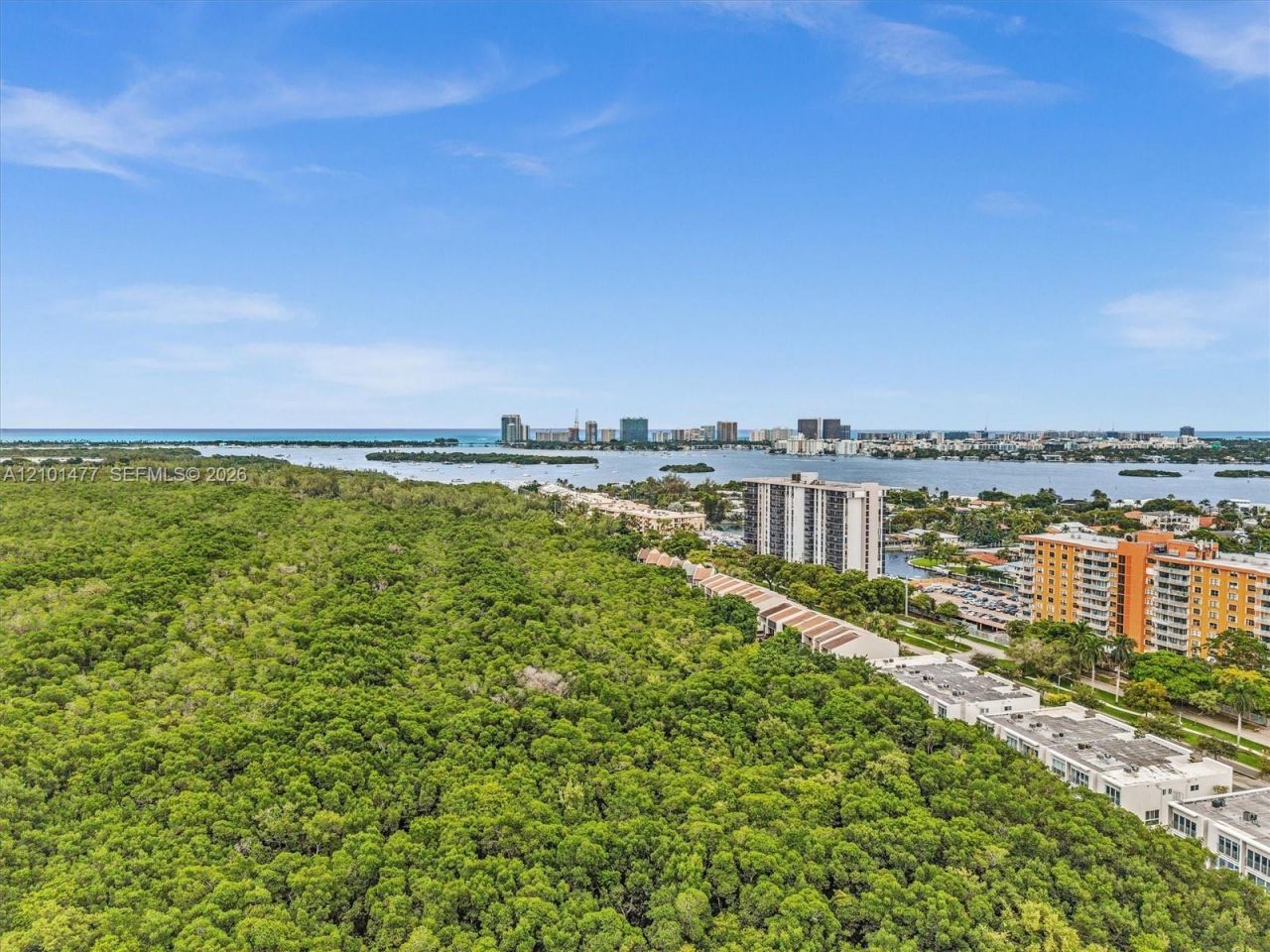 2500 NE 135th St, Unit C502, North Miami, FL 33181 Photo