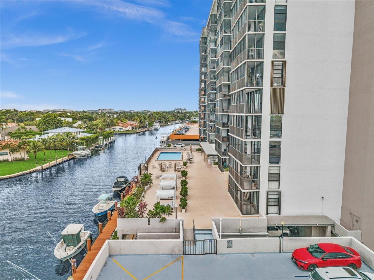 2500 NE 135th St, Unit C502, North Miami, FL 33181 Photo
