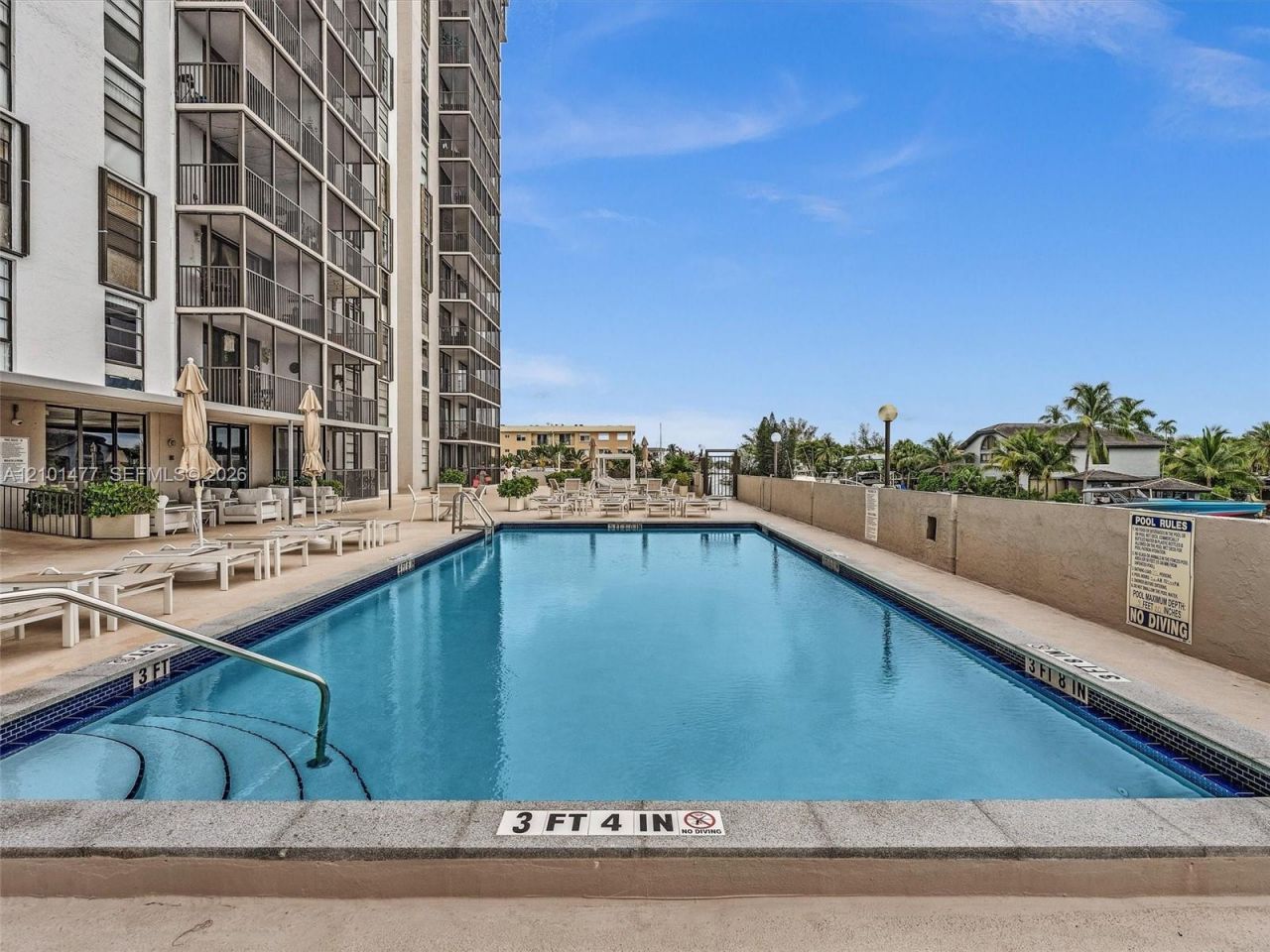 2500 NE 135th St , Unit C502, North Miami, FL 33181 Photo