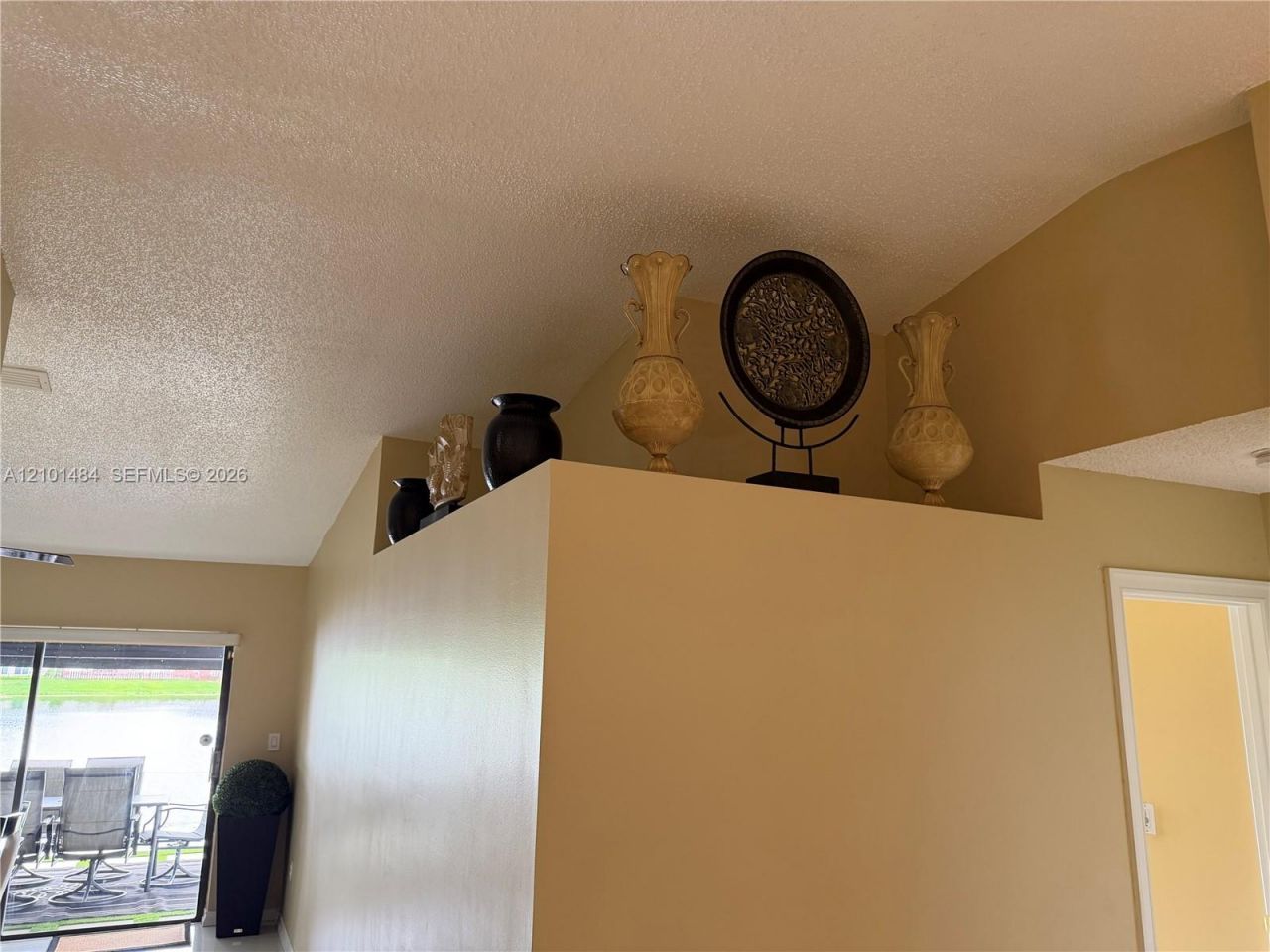17819 NW 66th Ct Cir , Hialeah, FL 33015 Photo