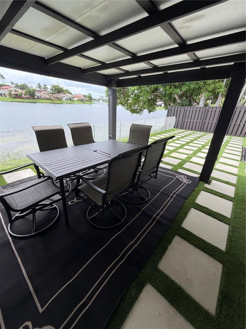 17819 NW 66th Ct Cir , Hialeah, FL 33015 Photo