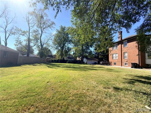 6906 Roberts Avenue , St Louis, MO 63130