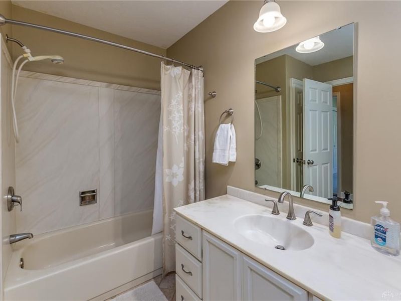 650 Oakwood Court, Troy, OH 45373 Photo 22