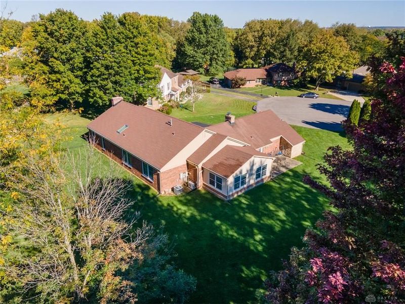 650 Oakwood Court, Troy, OH 45373 Photo 7