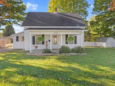 548 Center Avenue , Bellefontaine, OH 43311