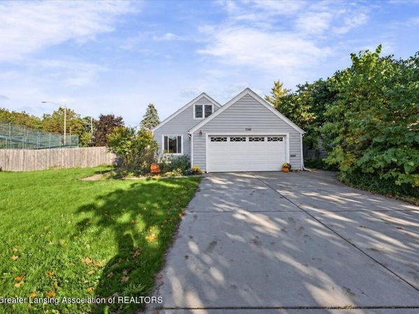 1140 Hitching Post Road, East Lansing, MI 48823
