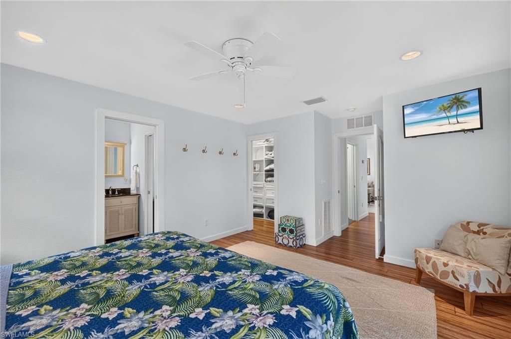 721 Cardium St , Sanibel, FL 33957 Photo