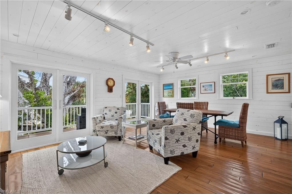 721 Cardium St, Sanibel, FL 33957 Photo