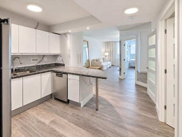 2301 Collins Ave , Unit 742, Miami Beach, FL 33139
