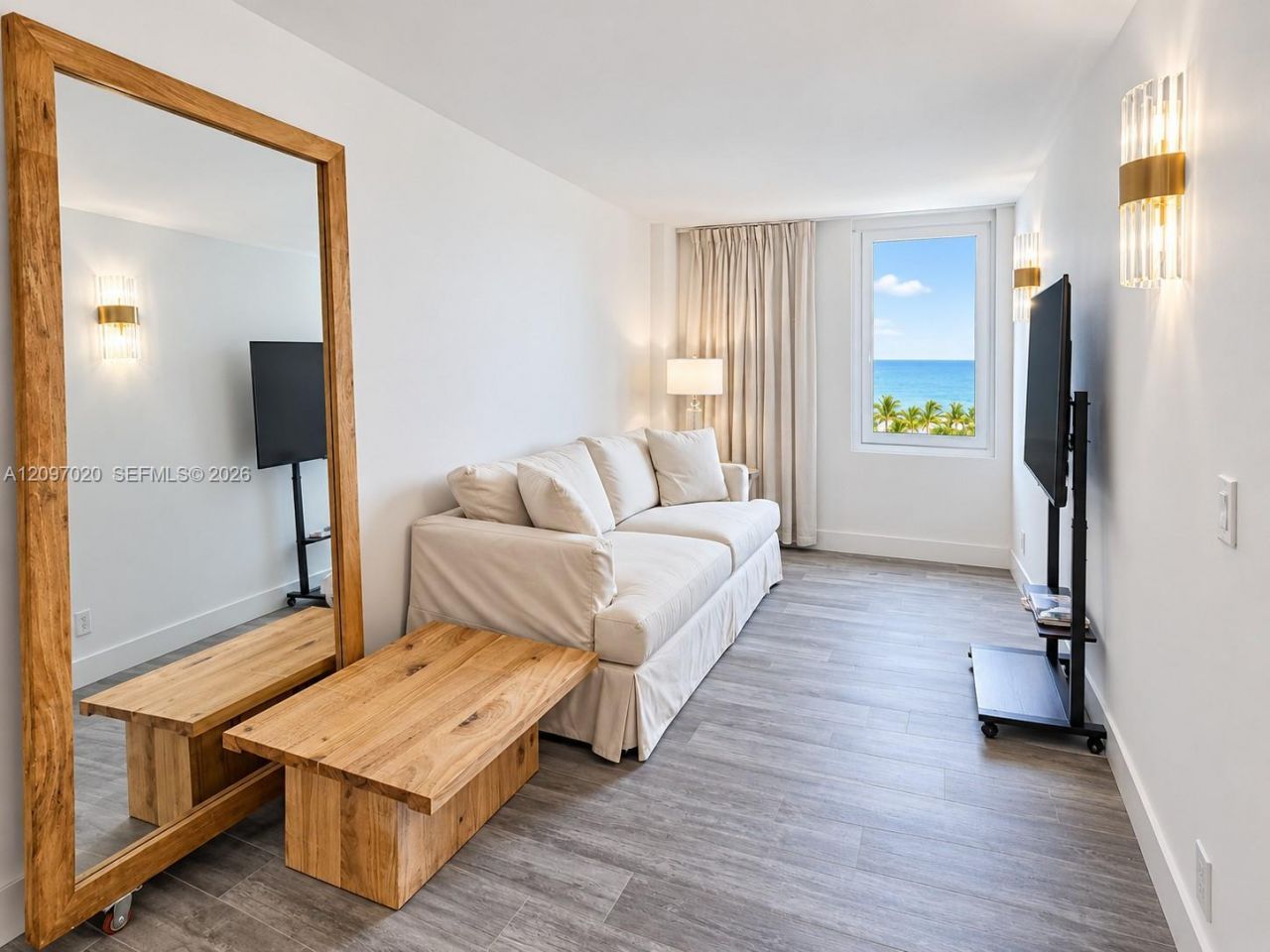 2301 Collins Ave , Unit 742, Miami Beach, FL 33139 Photo