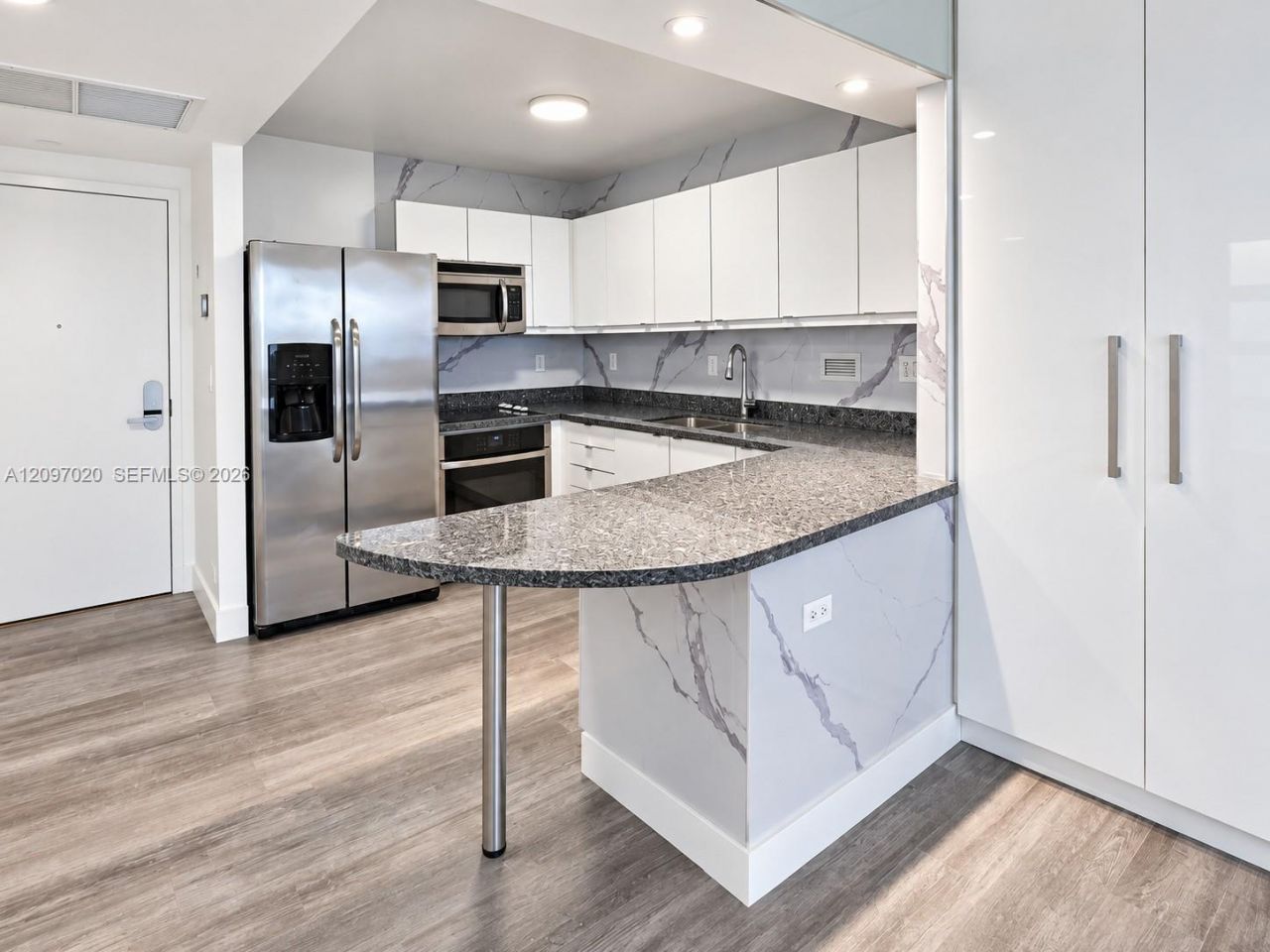 2301 Collins Ave , Unit 742, Miami Beach, FL 33139 Photo