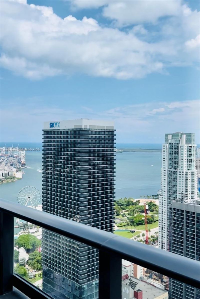 601 NE 1st Ave , Unit LPH 4814, Miami, FL 33132 Photo