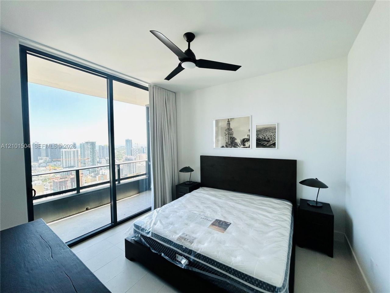 601 NE 1st Ave , Unit LPH 4814, Miami, FL 33132 Photo