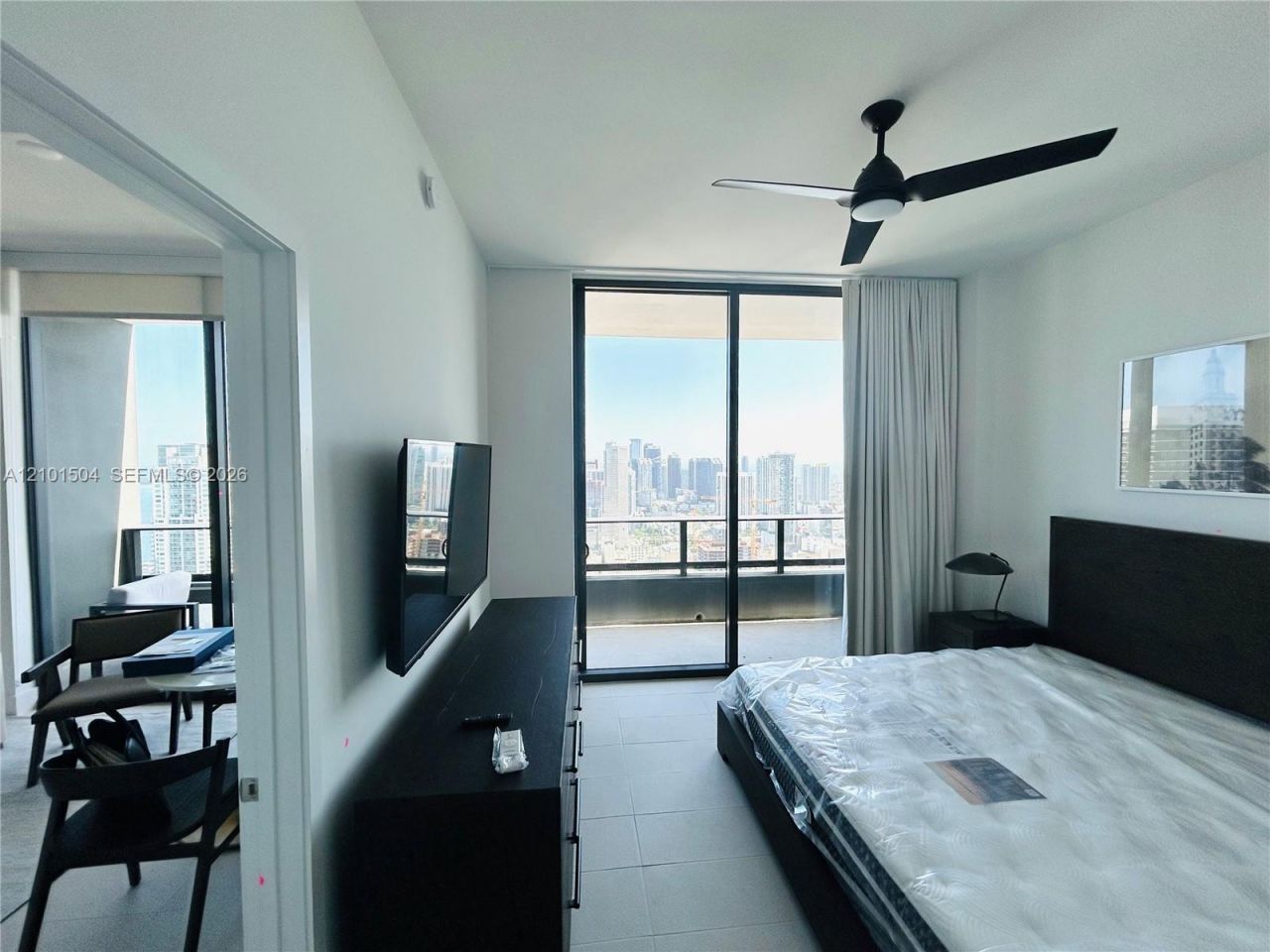 601 NE 1st Ave , Unit LPH 4814, Miami, FL 33132 Photo