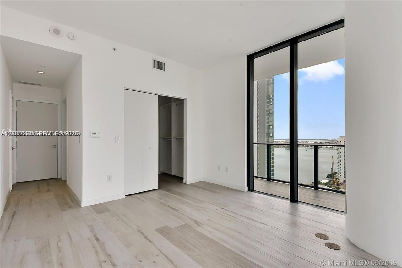 480 NE 31st St, Unit 3301, Miami, FL 33137 Photo