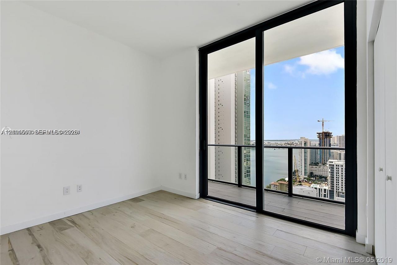 480 NE 31st St, Unit 3301, Miami, FL 33137 Photo