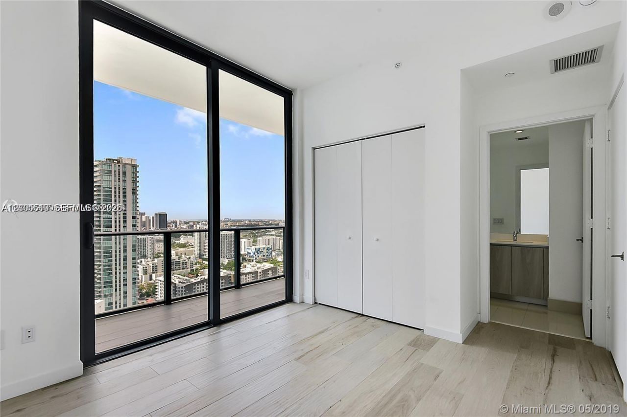 480 NE 31st St, Unit 3301, Miami, FL 33137 Photo
