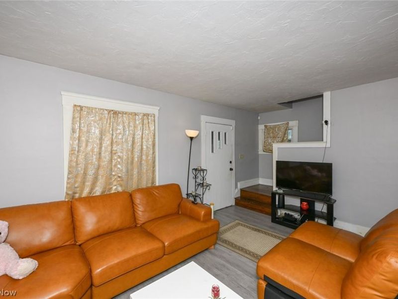 3641 Independence Road , Cleveland, OH 44105 Photo 10