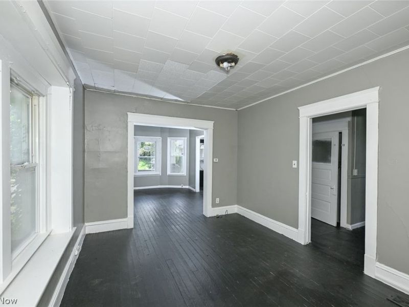 6153 Morton Avenue, Cleveland, OH 44127 Photo 10