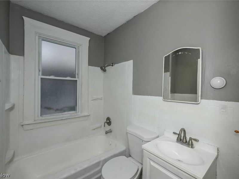 6153 Morton Avenue, Cleveland, OH 44127 Photo 23