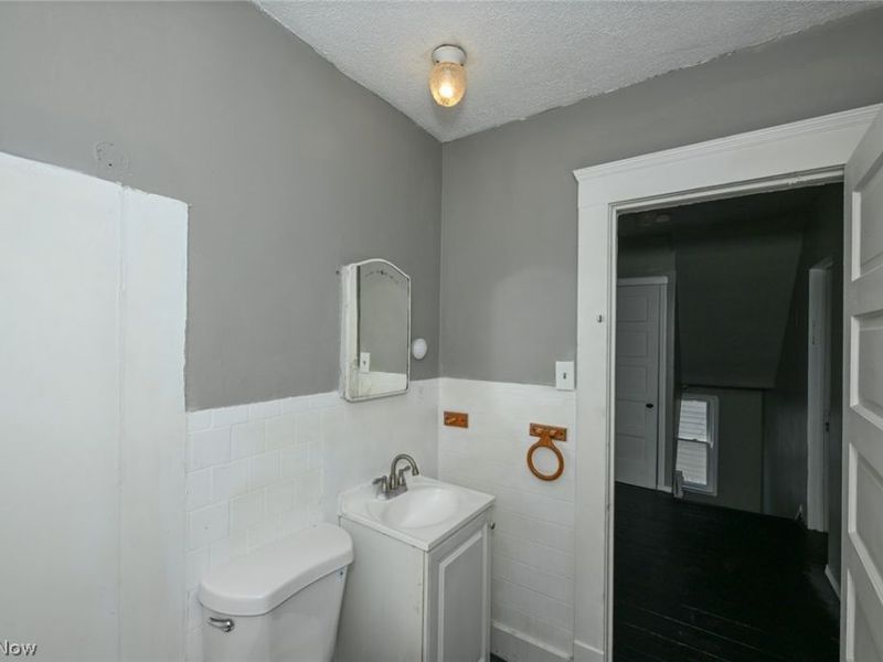 6153 Morton Avenue, Cleveland, OH 44127 Photo 24