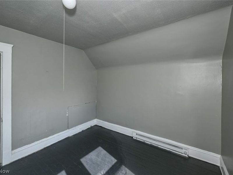 6153 Morton Avenue, Cleveland, OH 44127 Photo 27