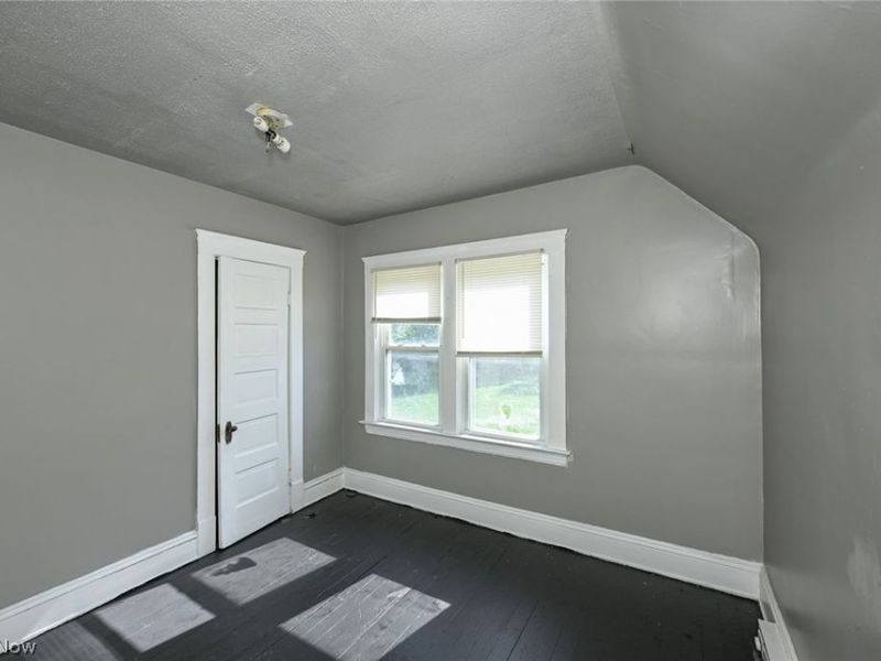 6153 Morton Avenue, Cleveland, OH 44127 Photo 35