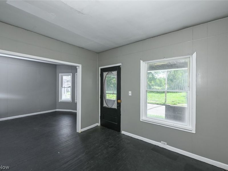 6153 Morton Avenue, Cleveland, OH 44127 Photo 4