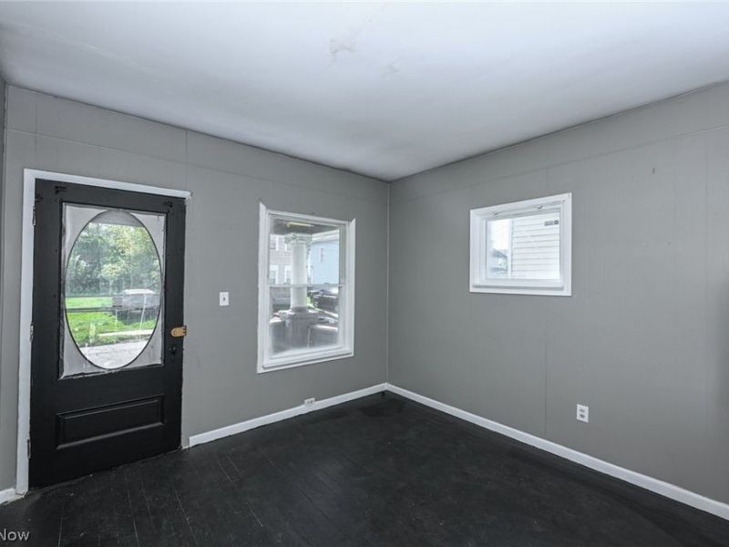 6153 Morton Avenue, Cleveland, OH 44127 Photo 8