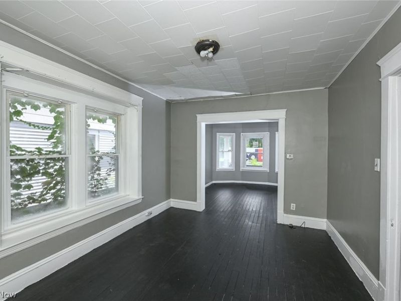 6153 Morton Avenue, Cleveland, OH 44127 Photo 9