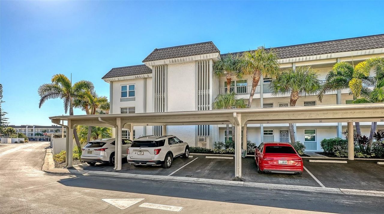 4380 Exeter Drive, Unit 101, Longboat Key, FL 34228 Photo