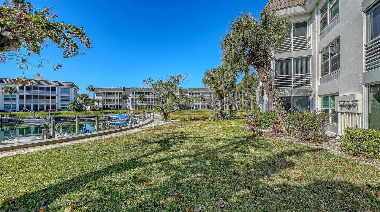 4380 Exeter Drive, Unit 101, Longboat Key, FL 34228 Photo