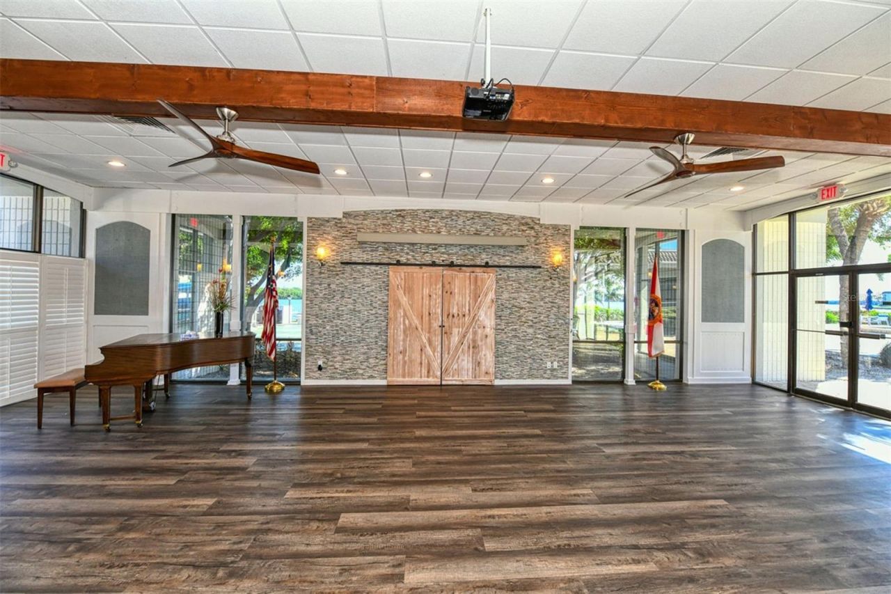 4380 Exeter Drive, Unit 101, Longboat Key, FL 34228 Photo
