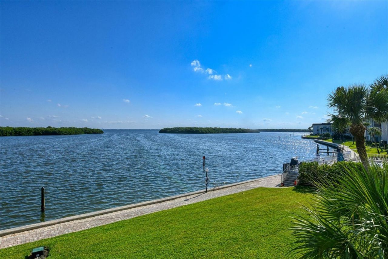 4380 Exeter Drive, Unit 101, Longboat Key, FL 34228 Photo