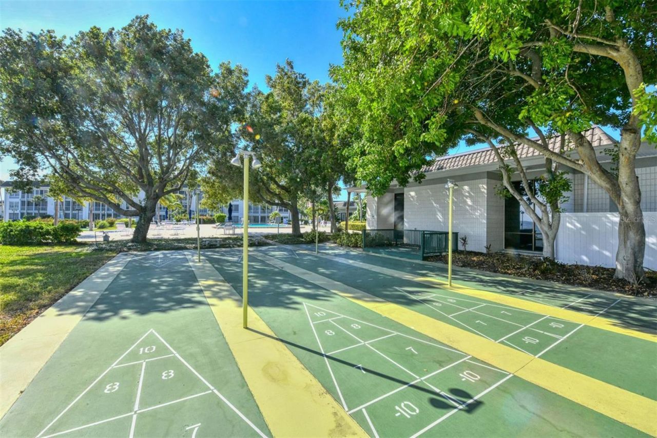 4380 Exeter Drive, Unit 101, Longboat Key, FL 34228 Photo