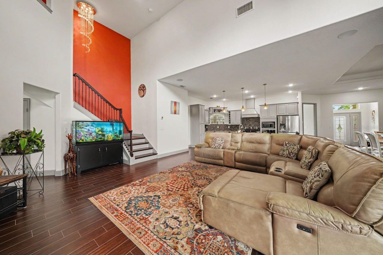 16206 East Shirley Shores Road, Tavares, FL 32778 Photo