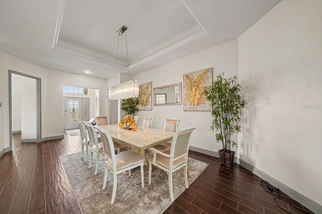 16206 East Shirley Shores Road, Tavares, FL 32778 Photo