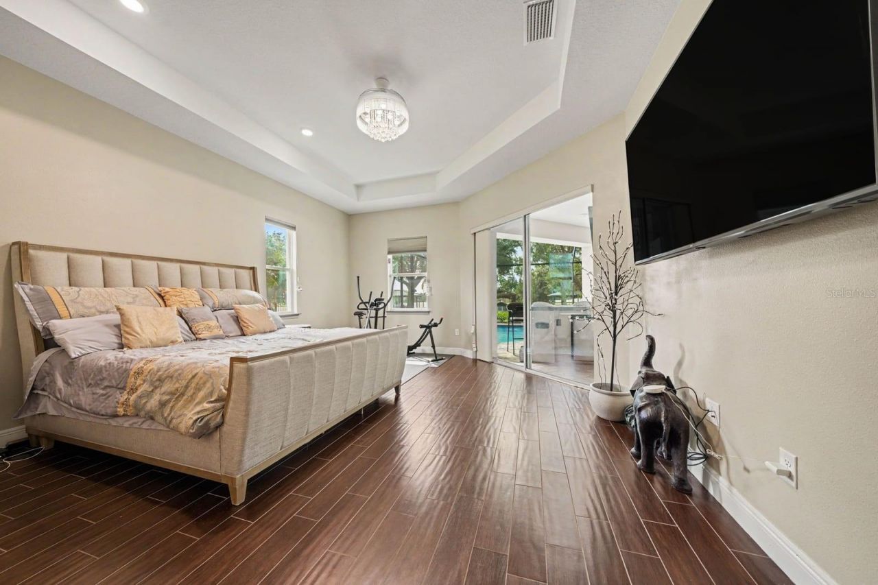 16206 East Shirley Shores Road, Tavares, FL 32778 Photo