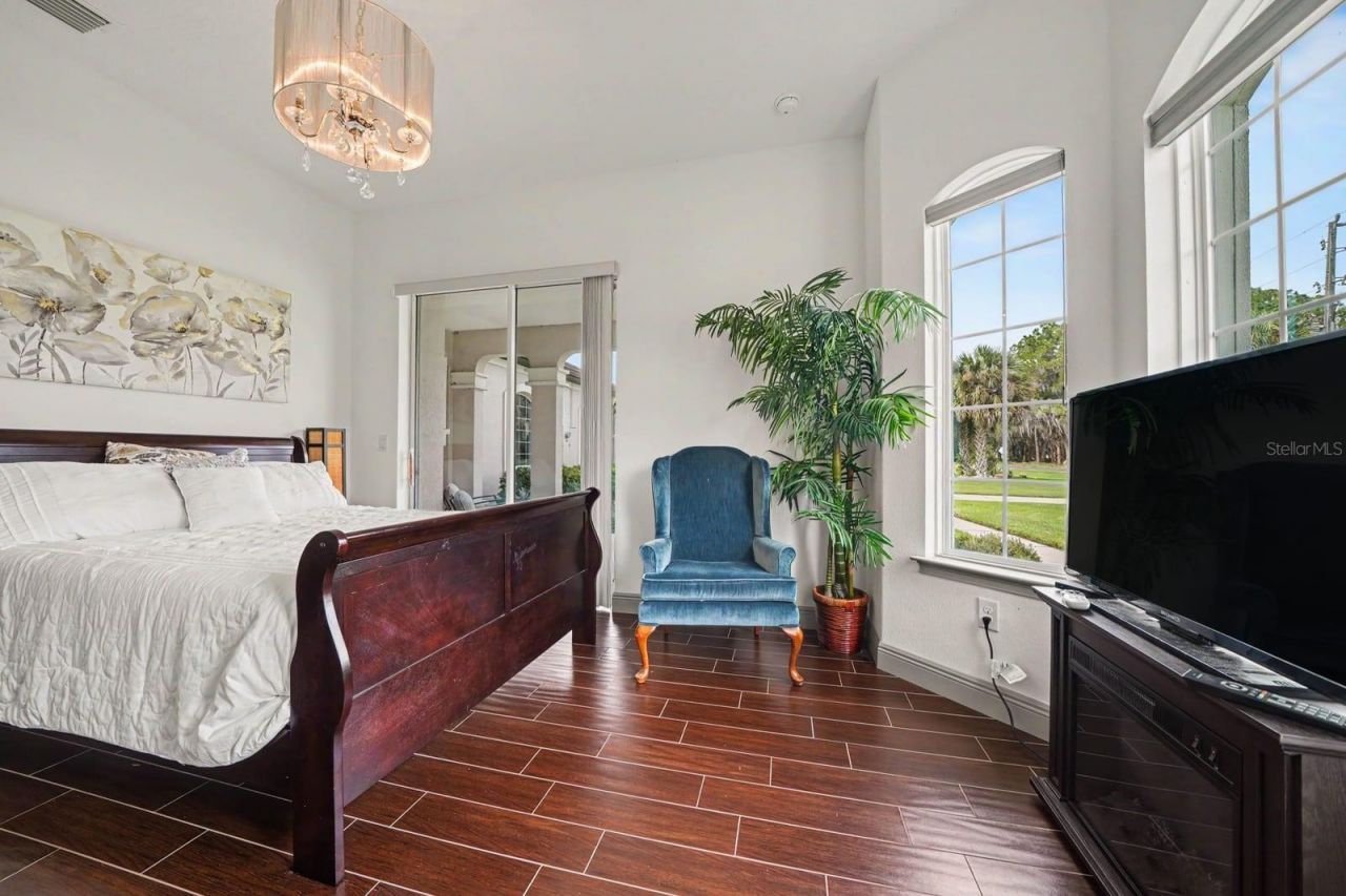 16206 East Shirley Shores Road, Tavares, FL 32778 Photo