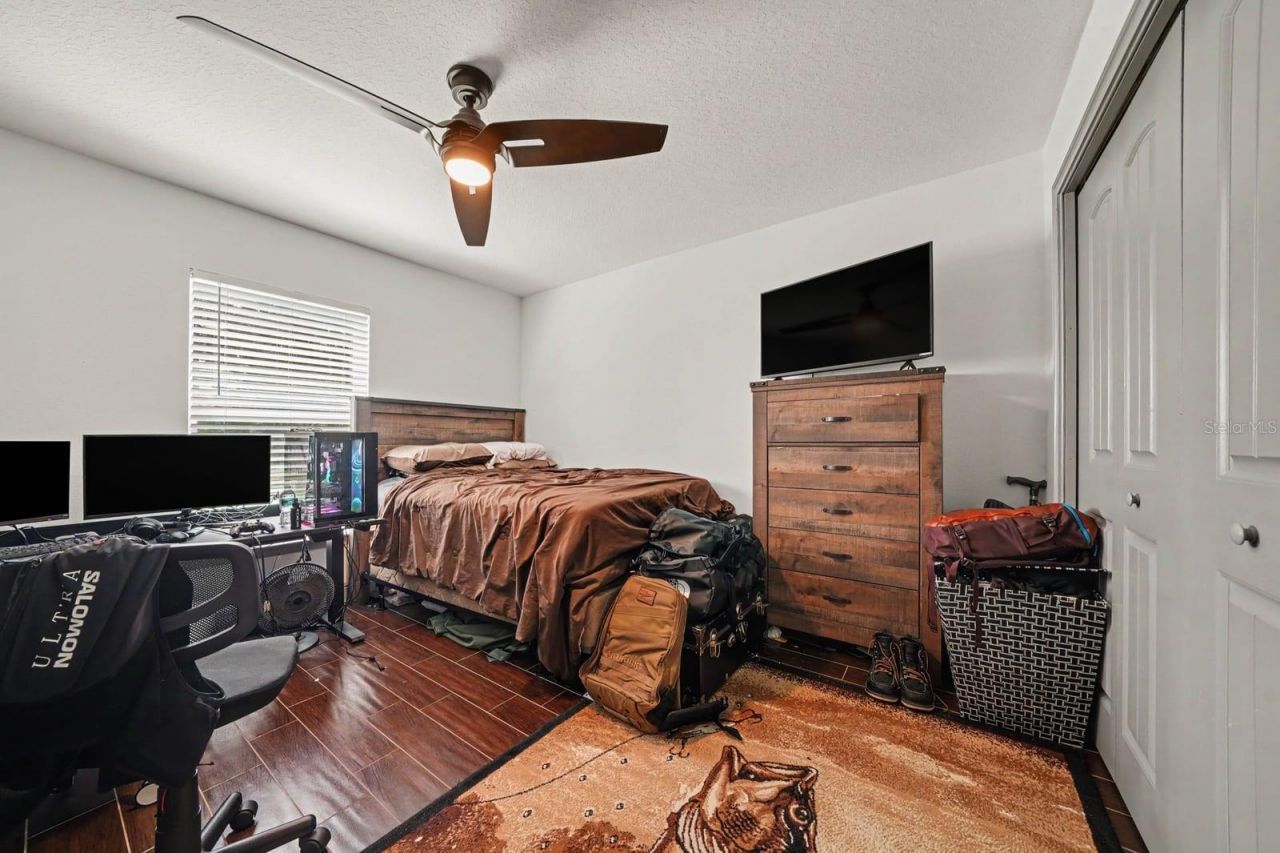 16206 East Shirley Shores Road, Tavares, FL 32778 Photo