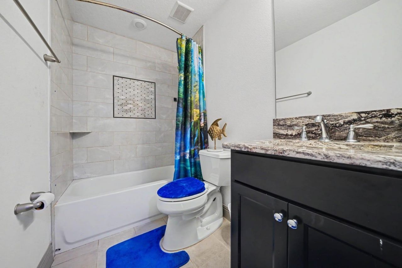 16206 East Shirley Shores Road, Tavares, FL 32778 Photo