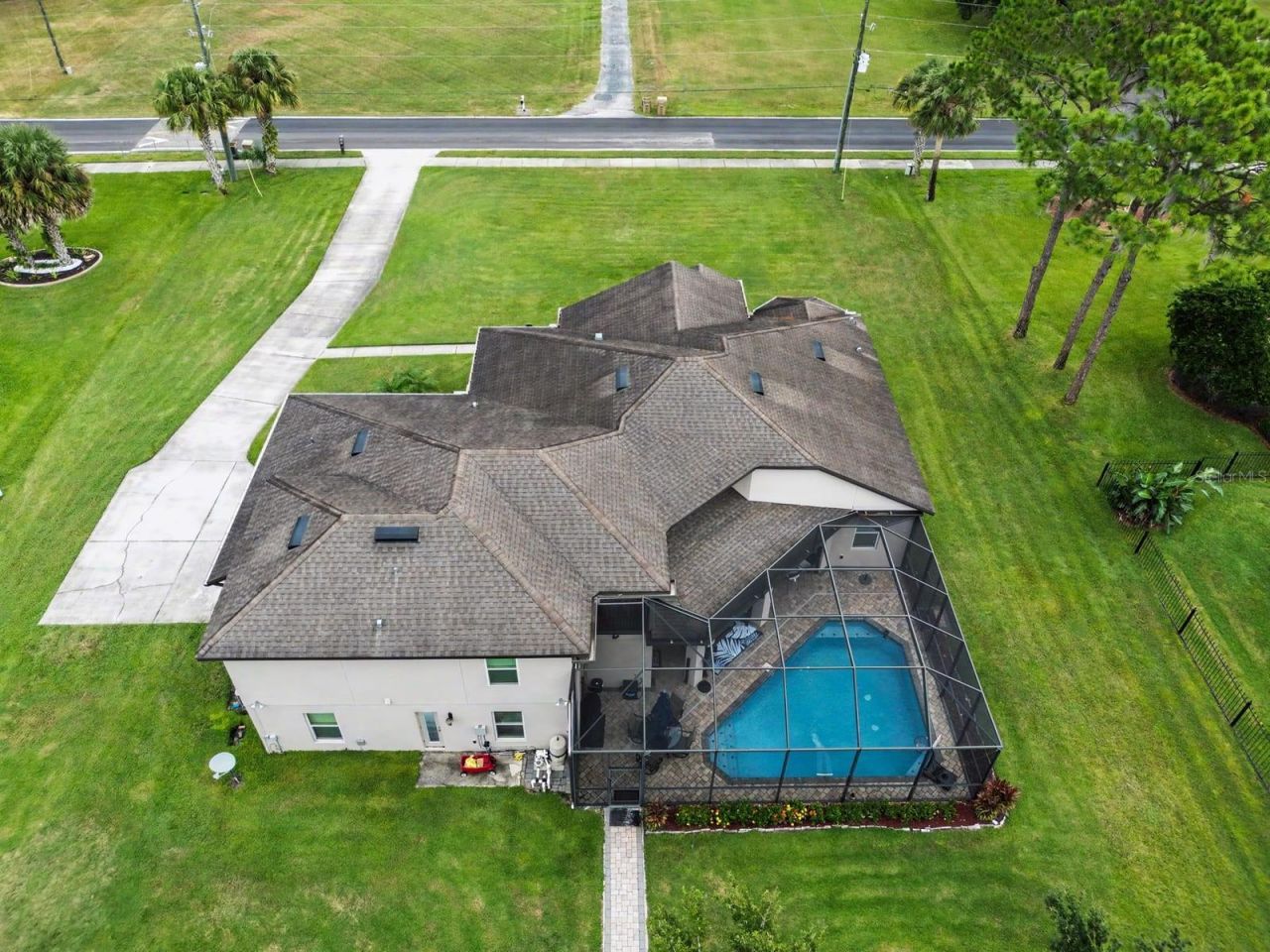 16206 East Shirley Shores Road, Tavares, FL 32778 Photo