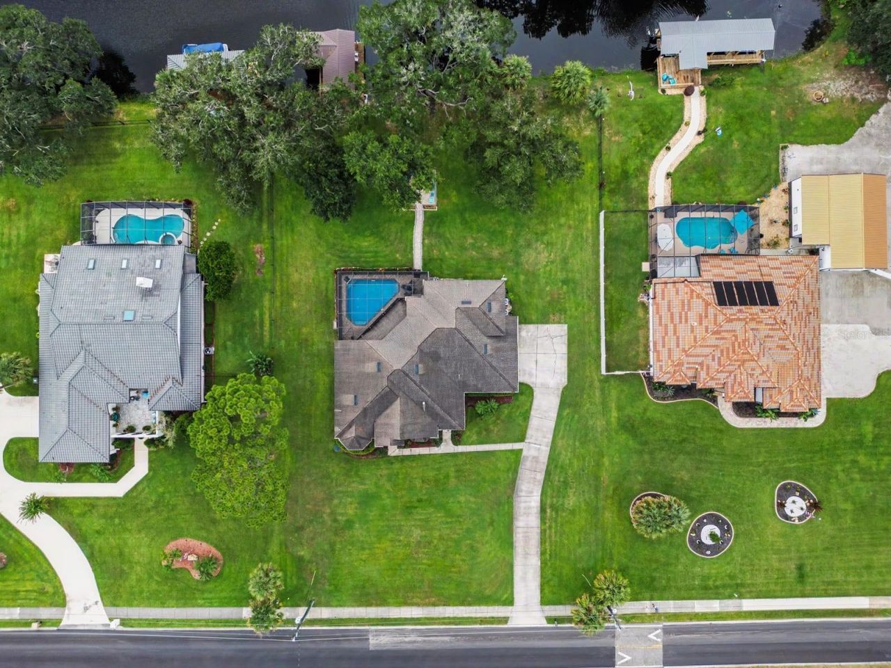 16206 East Shirley Shores Road, Tavares, FL 32778 Photo