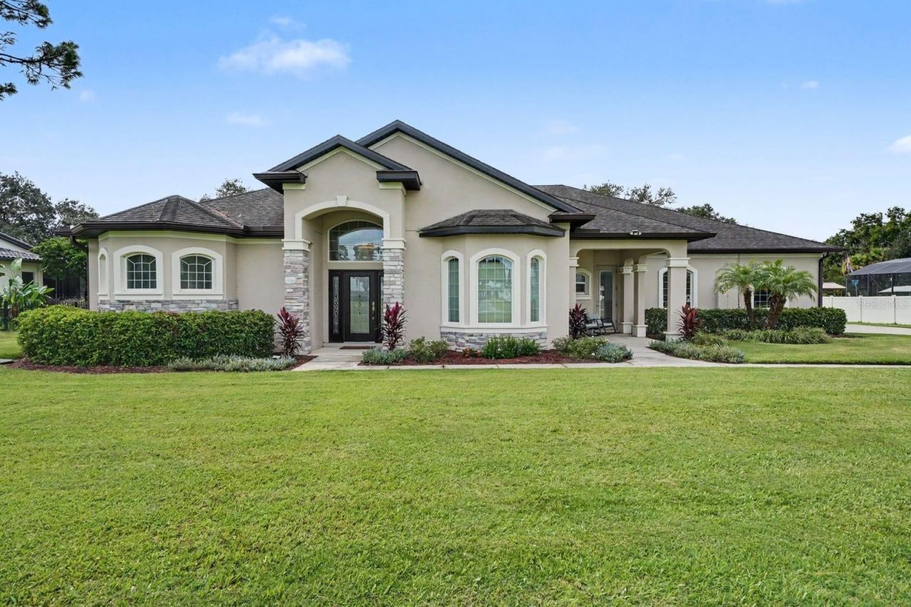 16206 East Shirley Shores Road, Tavares, FL 32778 Photo