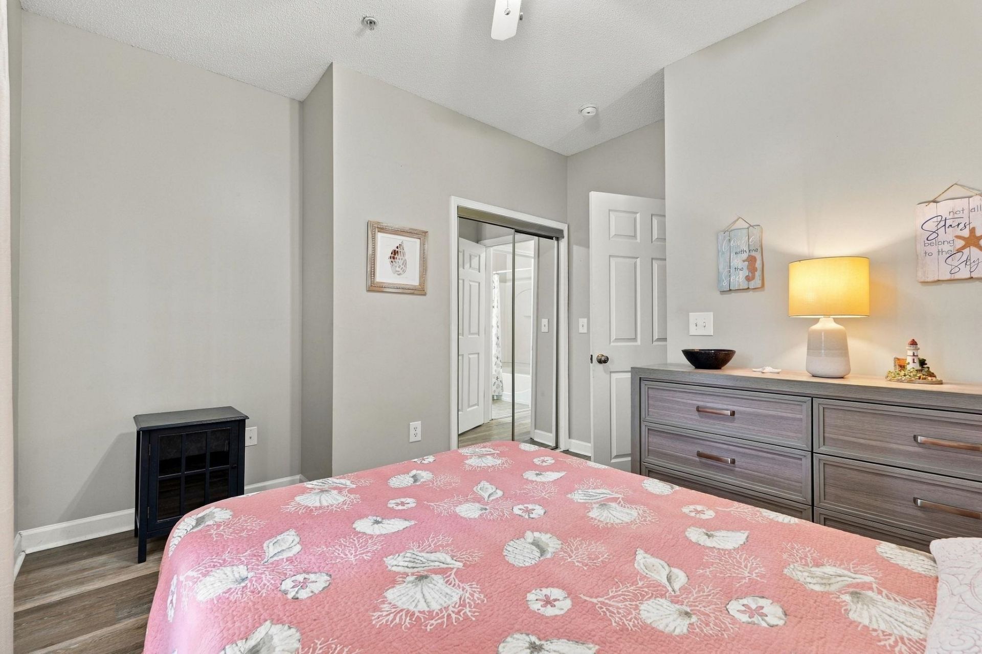 200 Castle Dr. Photo 22