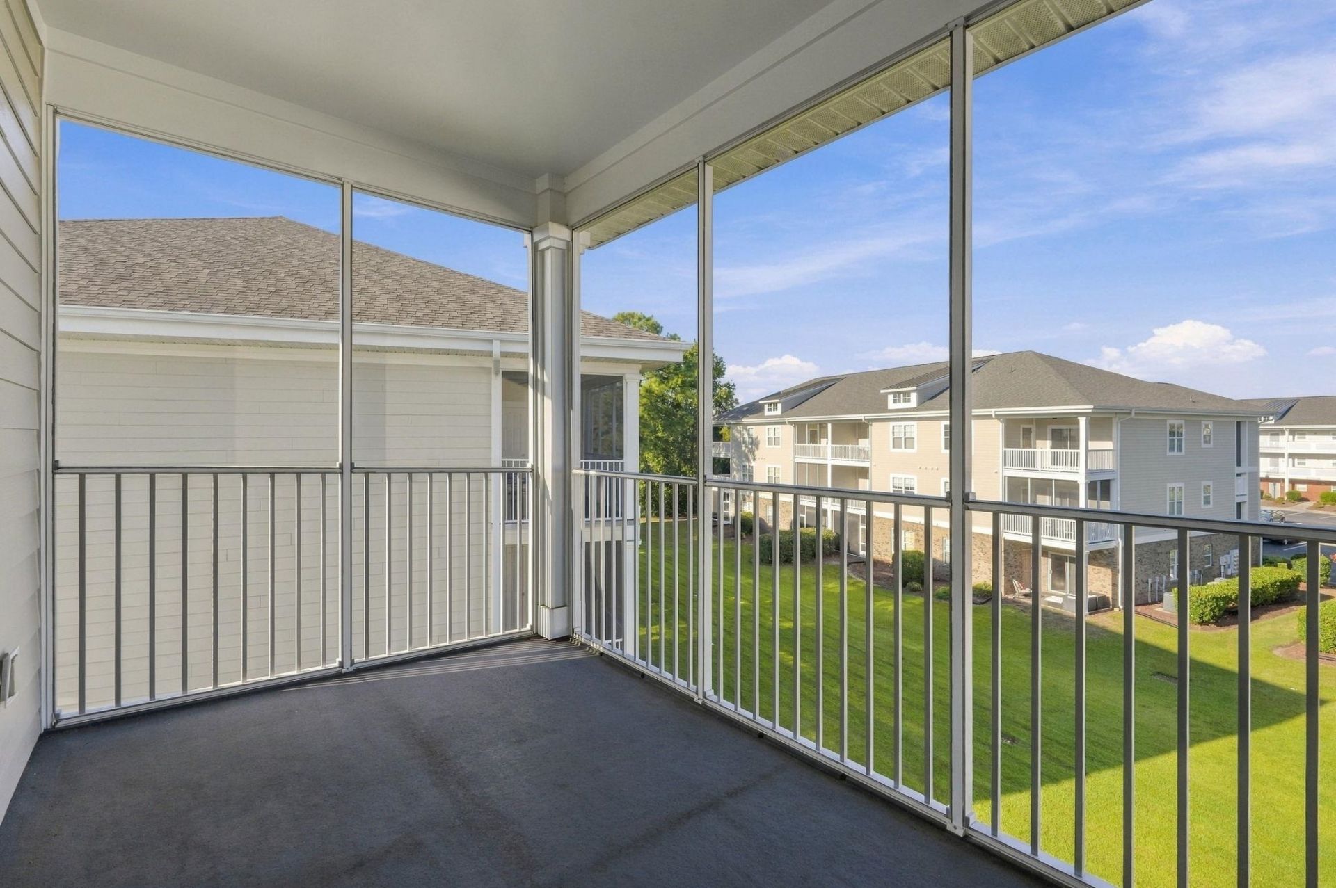 200 Castle Dr. Photo 23