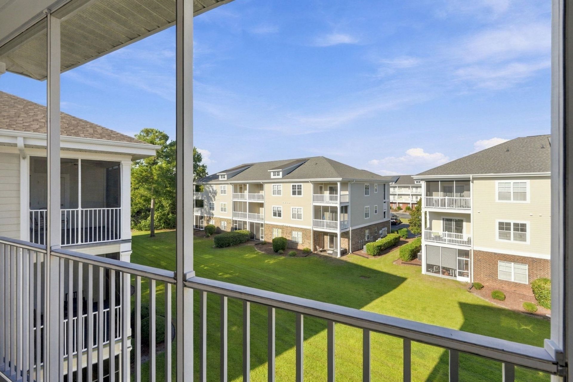 200 Castle Dr. Photo 24