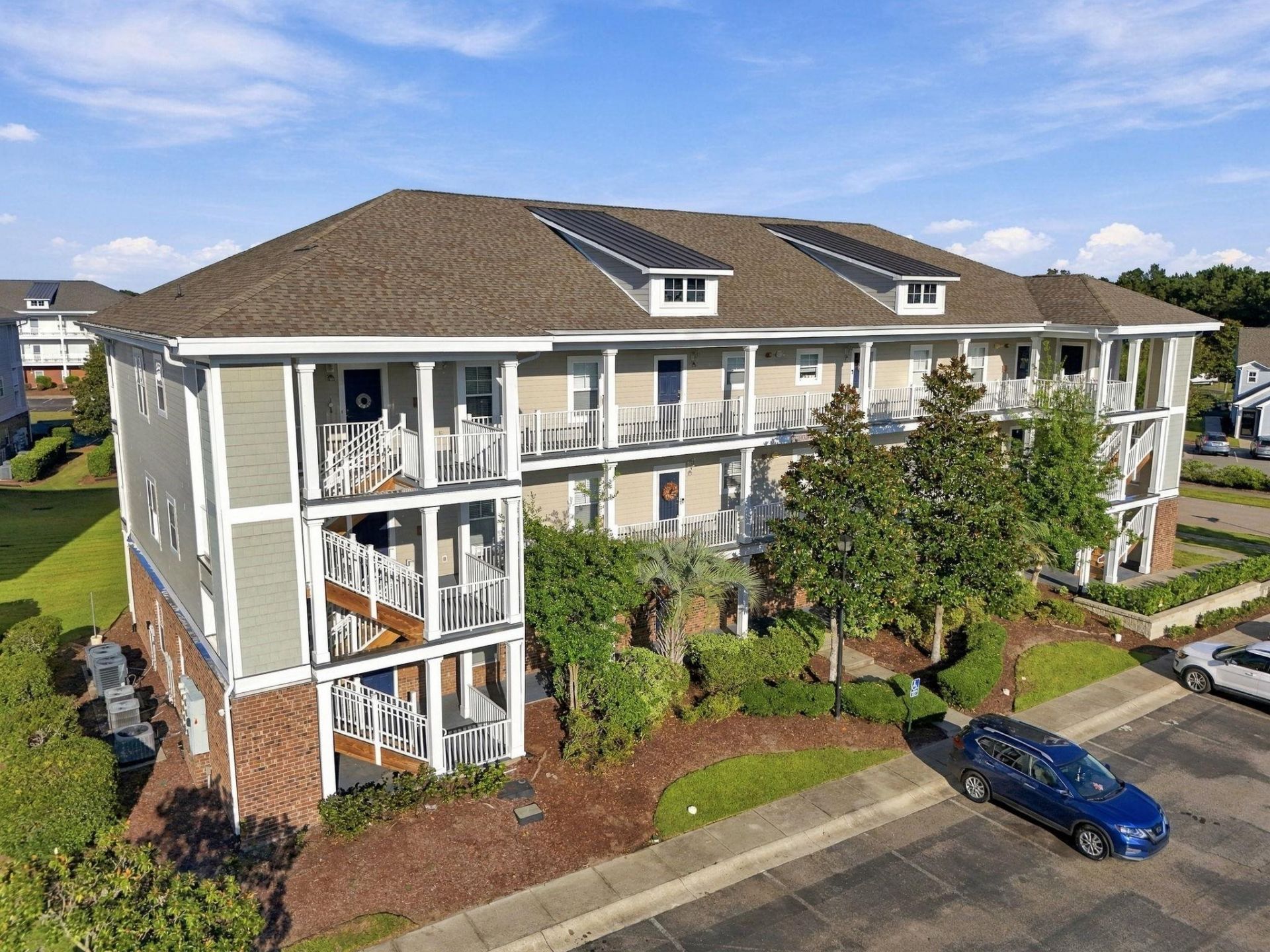 200 Castle Dr. Photo 30