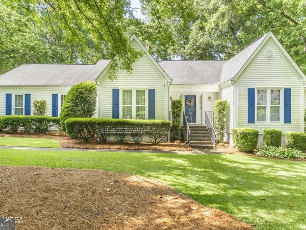 107 Saint Thomas Place, Macon, GA 31210